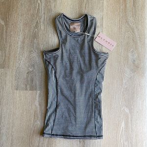 OLYMPIA ACTIVEWEAR DELPHI STRIPE TOP
